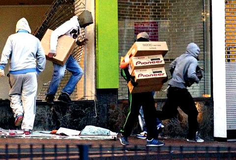 Фото: Darren Staples (REUTERS)
