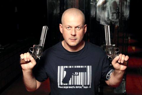 Железный аргумент. Глава Ассоциации владельцев оружия Георгий Учайкин называет боевое оружие сдерживающим фактором