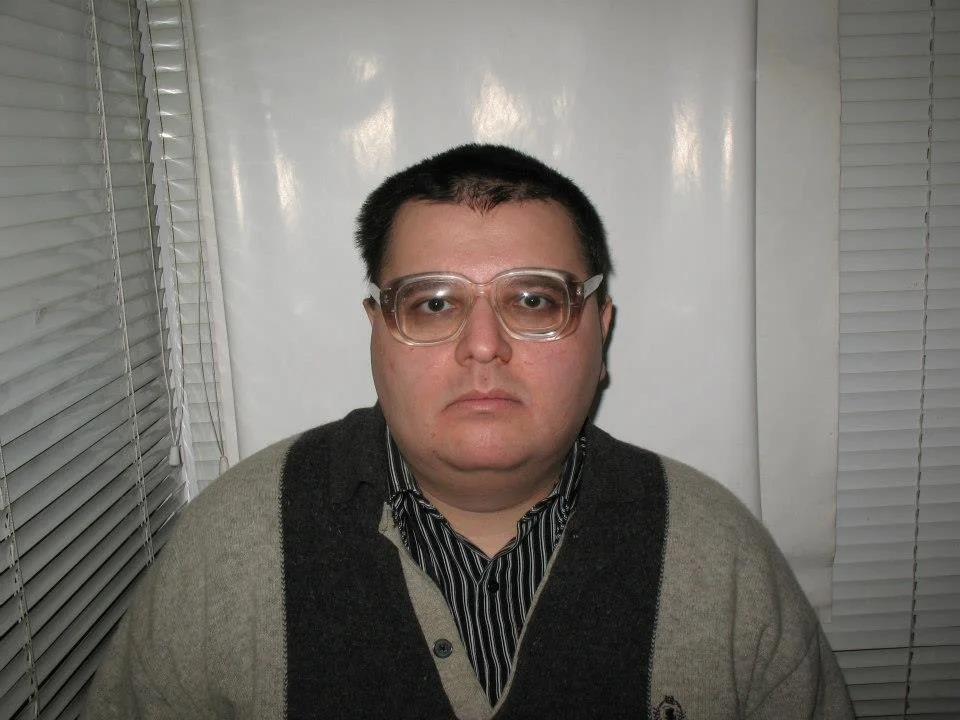 Дніпровський районний суд міста Києва визнав 49-річного Олександра Сосіновича винним у злочинах проти основ національної безпеки.