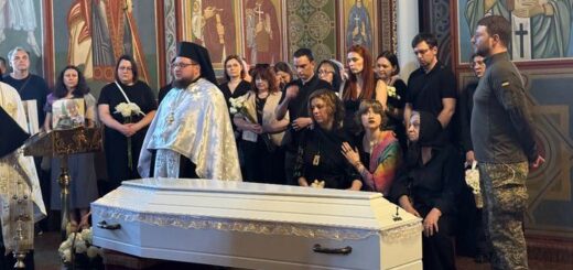Чин відспівування Григорія-Федора Глушича у Михайлівському Золотоверхому соборі.Суспільне Новини/Поліна Паламарчук