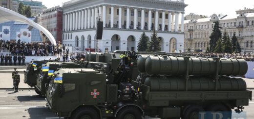 Від параду до щоденної праці. Перспективи та проблеми ракетної програми України