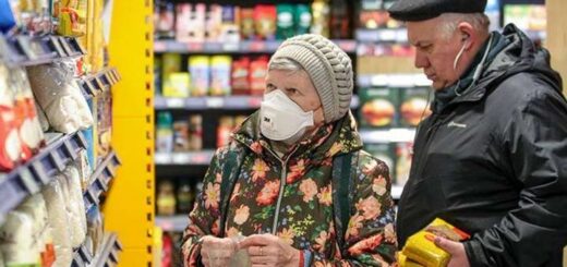 Ціни на їжу в 2021 році зросли на 40%, а доходи населення – на 3%. Що далі, продуктові картки та обмеження цін?