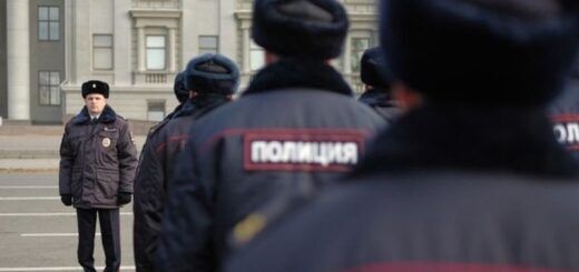 Ситуация простая: либо фальсифицировать, либо стреляться. Как в России система доводит полицейских до самоубийства